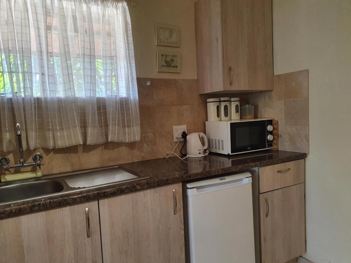 Pine Tree Lodge Midrand Luaran gambar