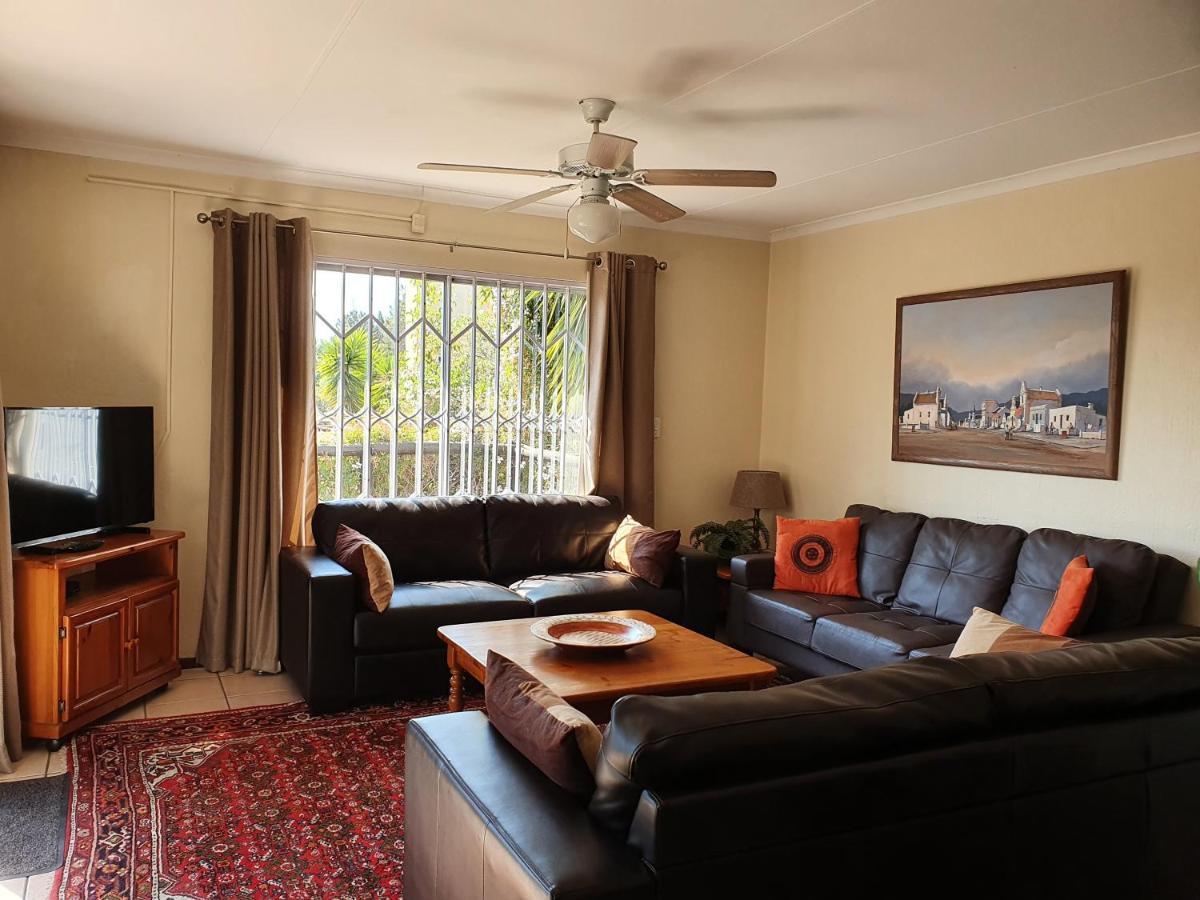 Pine Tree Lodge Midrand Luaran gambar