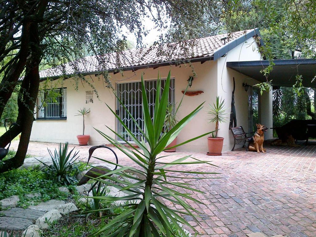 Pine Tree Lodge Midrand Luaran gambar
